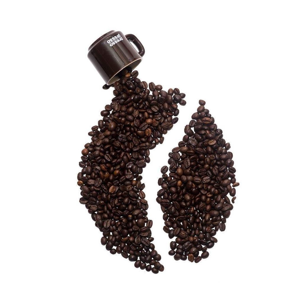kevinkruse87's tweet photo. #coffeebreak #coffee #tasty #secondcrack #flavour #minimalism #brown #coffeebean #follow4follow #instagood #like4like #lifestyle #nikon #yungnuo https://t.co/j4ApafbT4J https://t.co/S0CF64lUnt