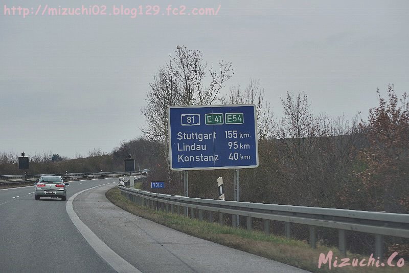 蛟 みずち على تويتر 高速道路の案内板 スイスのドイツ語圏とほぼ同じだけれど ドイツはバックが青 スイスは緑なの 12 3撮影 ドイツ 高速道路 蛟 みずち على تويتر 高速道路の案内板 スイスのドイツ語圏とほぼ同じだけれど ドイツはバックが青 スイスは緑なの 12 3撮影 ドイツ 高速道路