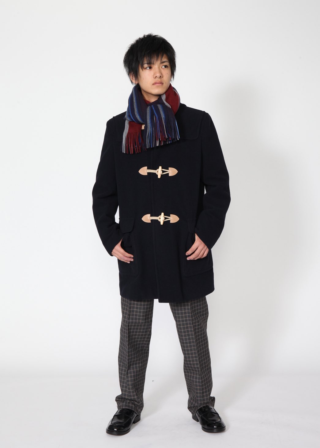 Be 公式 En Twitter Coming Soon 12月11日発売のマフラー 青ボーダーと赤ボーダーのリバーシブルデザインで 見せる面によって雰囲気が変わります 両面が見えるように巻けばこなれ感がでて ウェブショップ限定アイテムです マフラー 2 700 Tax 制服