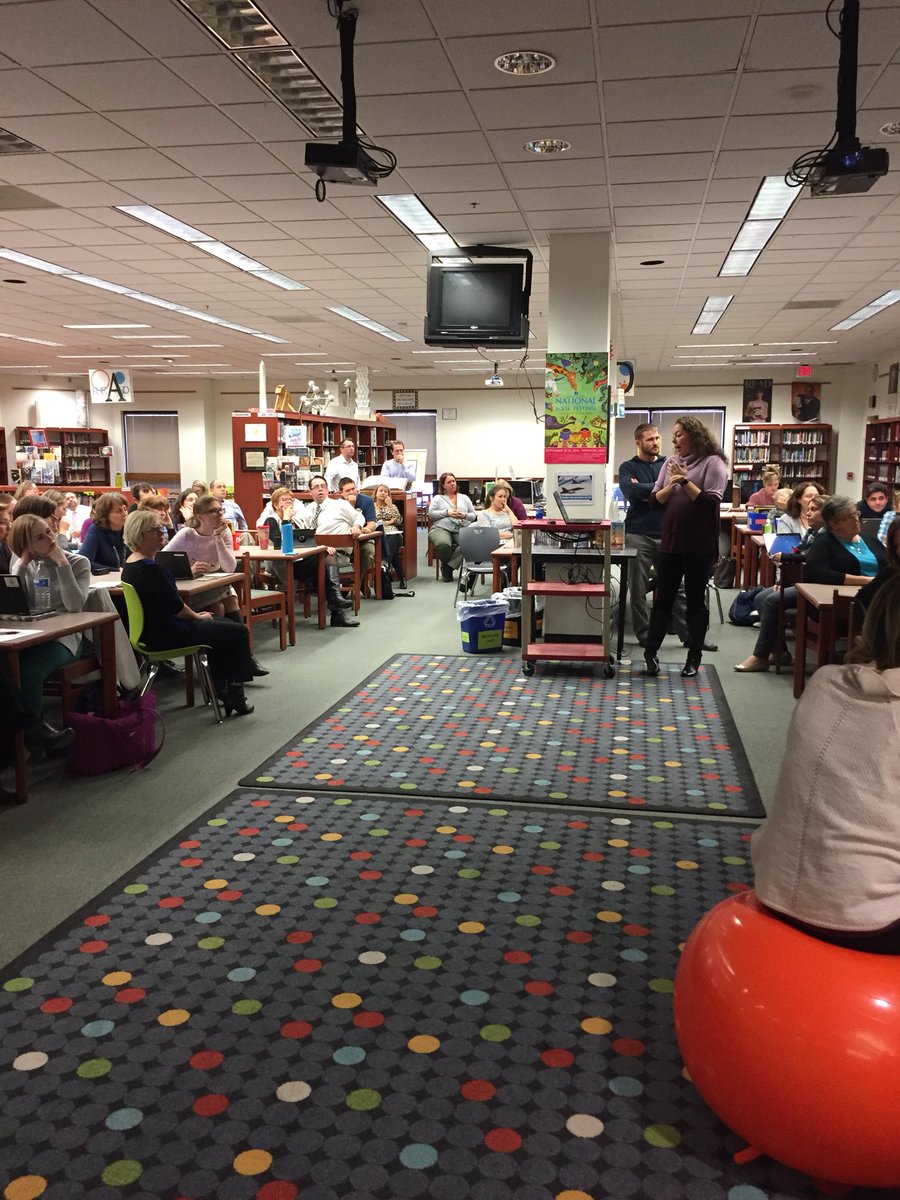 MarkStipa's tweet photo. PVHS Teachers sharing how they do school different with staff. Thank you Kim Paulus, Maria Skidmore, Amy Brecht, Ryan Dreger, Ryan Hinkle, Alex Petersen, Tim Connolly, and Kate Kelley!
#pvsddoschooldifferent https://t.co/WV261XdfJ9