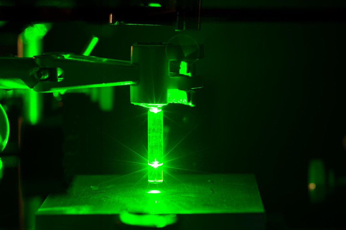 Modulating visible colored #light so it can control reactions of chemical coupling agents needed to make #Industrial materials photonics.com/A62846 <a href="/QUT/">QUT</a> <a href="/KITKarlsruhe/">Shmoopy</a> <a href="/ResearchUGent/">Ghent University Research</a> <a href="/PhotonicsMedia/">Photonics Media</a>