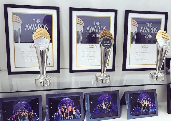 IPMUpdates's tweet photo. It’s only right to post a great trophy shelf a week before the #IPMAwards 2018 Launch! Throwback to when our Membership team went up North to visit #IPMMember @zealcreative! https://t.co/vLz03g9RCT