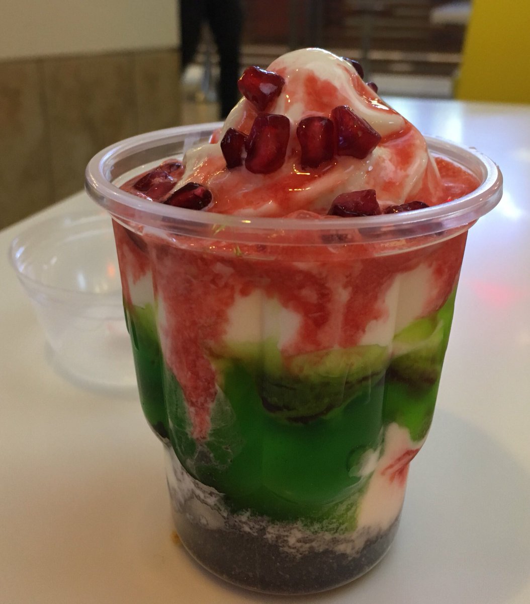 EnjoyFoodTravel's tweet photo. @McDonaldsUAE Today I had Celebration Sundae .. One Sundae, Many Flavors 🇦🇪 at McD, Ibn Battuta ☺️😊 https://t.co/vGAB5iSEWr