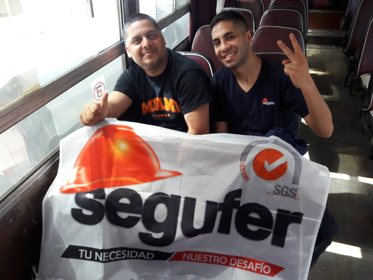 DelegadoSegufer's tweet photo. Memoria y balance 2016/17
Sindicato de Empleados de Comercio
#Segufer presente junto a @RamonMuerzaSEC
@SubOrganizacion
@aldecoto https://t.co/X8fXMNVLqK