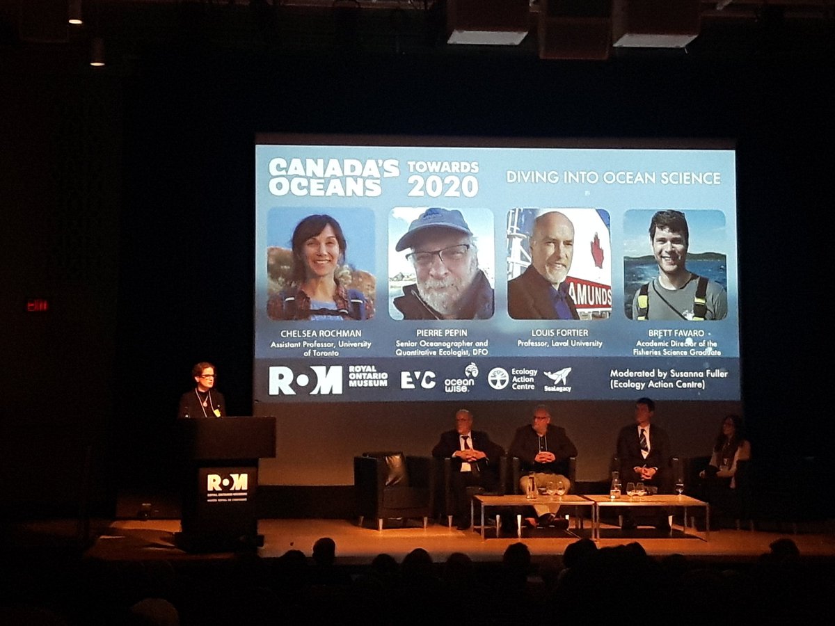 _marypaquet's tweet photo. Diving into ocean science at #CanadasOceans2020 @ROMtoronto 🌊🌊🌊👍 https://t.co/RIOGrP9IUP