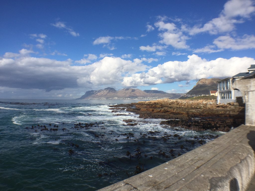 BackpackSocial's tweet photo. Cape Town, South Africa - Like Rio and San Fran had a baby! https://t.co/gDHFPF9tQe https://t.co/z5LB3tsQZM
