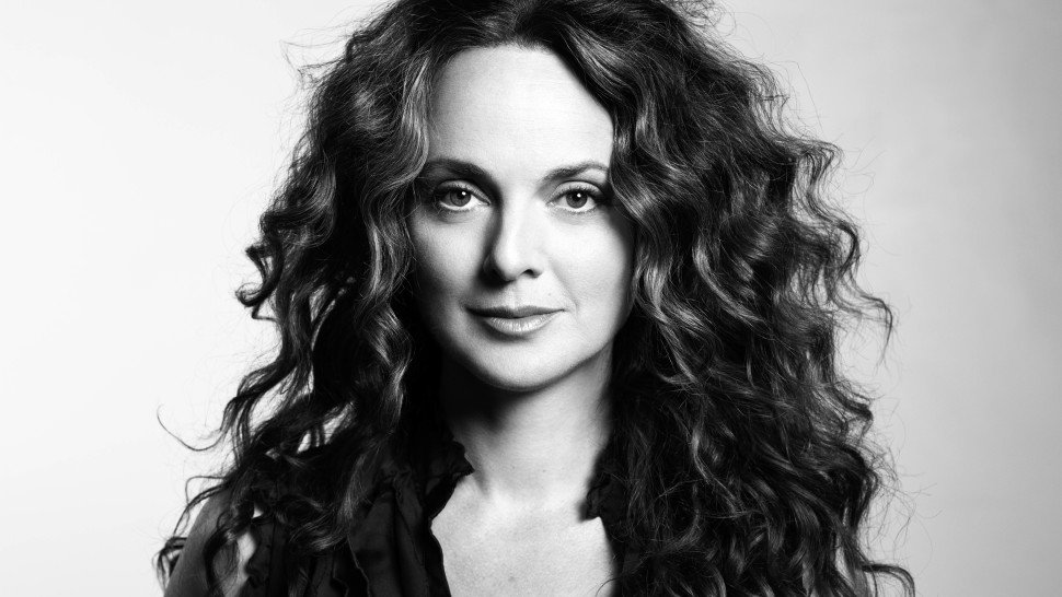 playbill's tweet photo. Exclusive: @melissa_errico to make London solo concert debut in February 2018 https://t.co/QMnwHRjBgA https://t.co/alMEoVV5WM