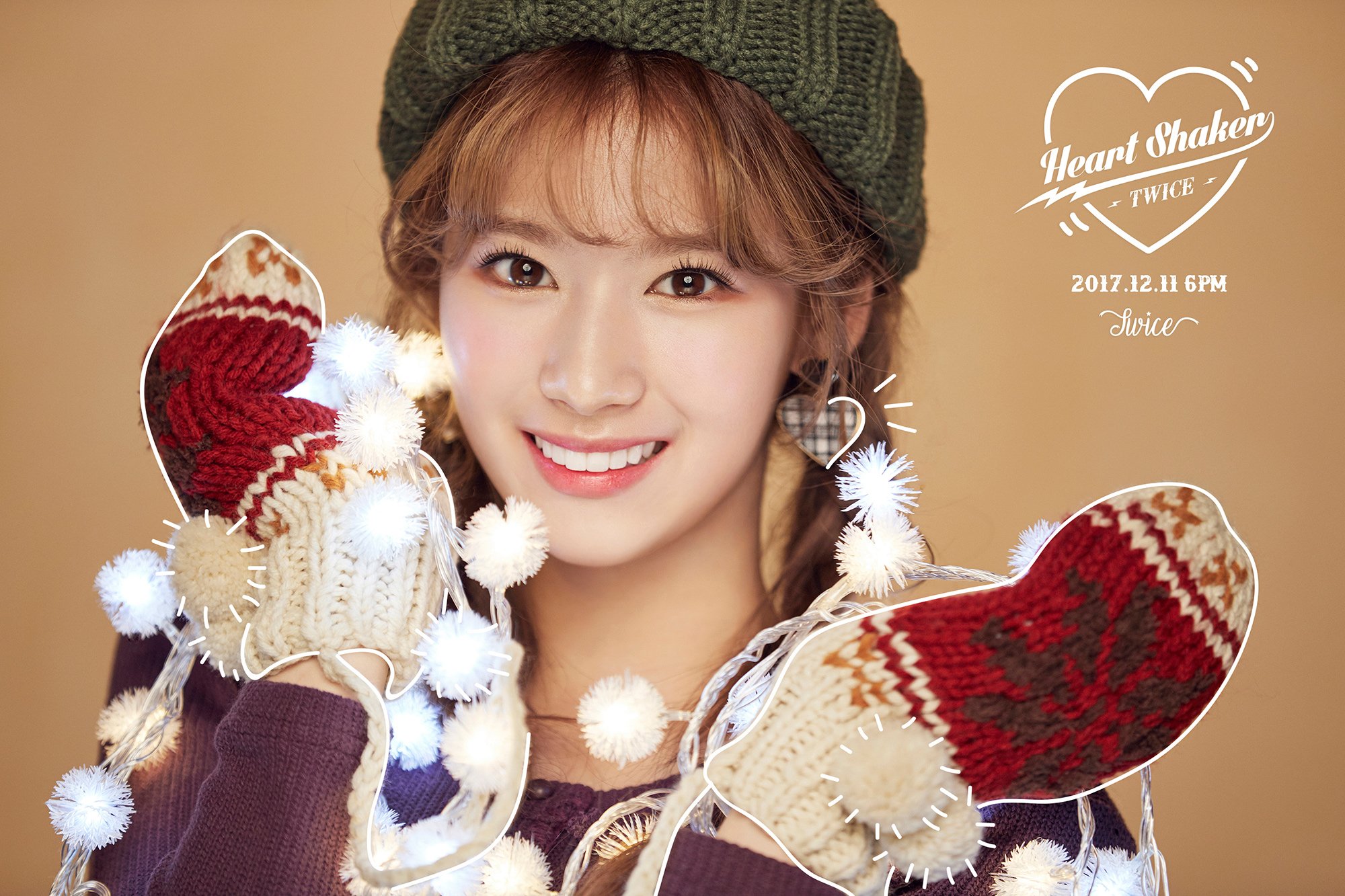 Twice Twice The 1st Album Repackage Merry Happy Twice Photo Parade 2 17 12 11 6pm Twice 트와이스 Heartshaker T Co Pke5yrlg70 Twitter