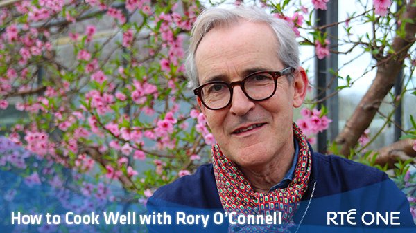 RTEOne's tweet photo. Afternoon deliciousness now on #RTEOne - Tasty and pretty fig and goat's cheese salad, roast tomato and squid spaghetti and tangy coconut and lime cake on #howtoCookWell with Rory O'Connell https://t.co/0UVurtFvht