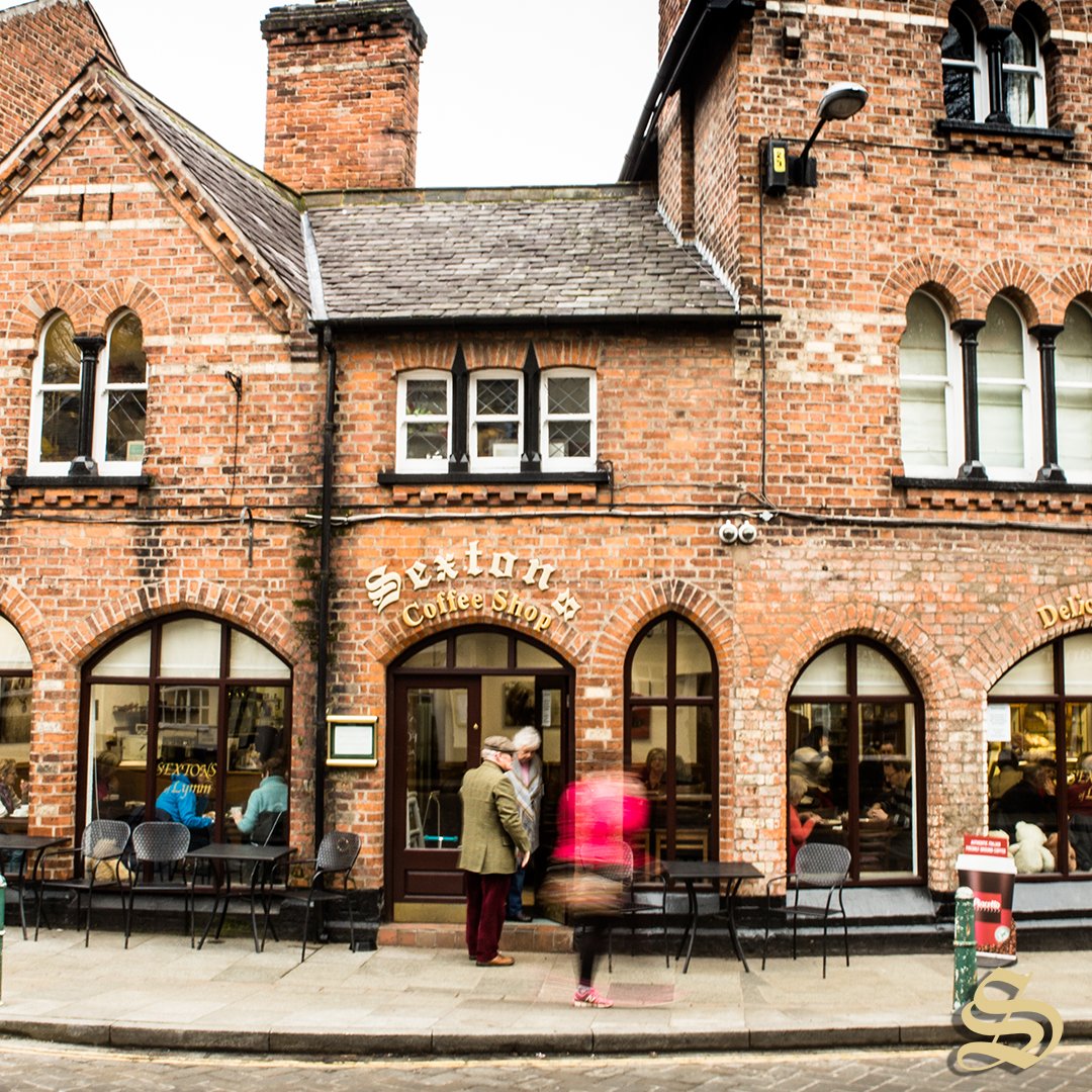 Did you know Sextons of Lymm was established in 1969 and is now owned and run by Philip Sexton, the fifth generation to continue Sextons. 🍰 ow.ly/LXm430gWvEE