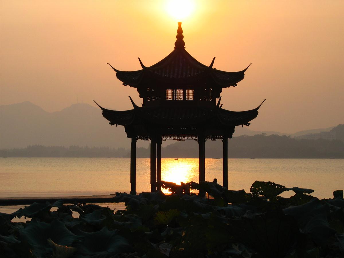 IntradeNet's tweet image. Artículo | &quot;¿Hacia donde va China?&quot; blog.realinstitutoelcano.org/hacia-donde-va…