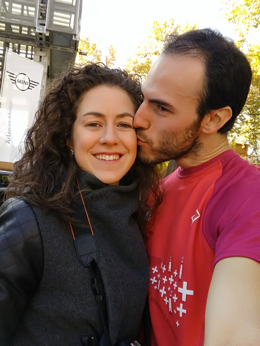 Mariadoble_g's tweet photo. #zapeando1007 
12 años juntos y un año de casados!!! https://t.co/d33qn8bSFX