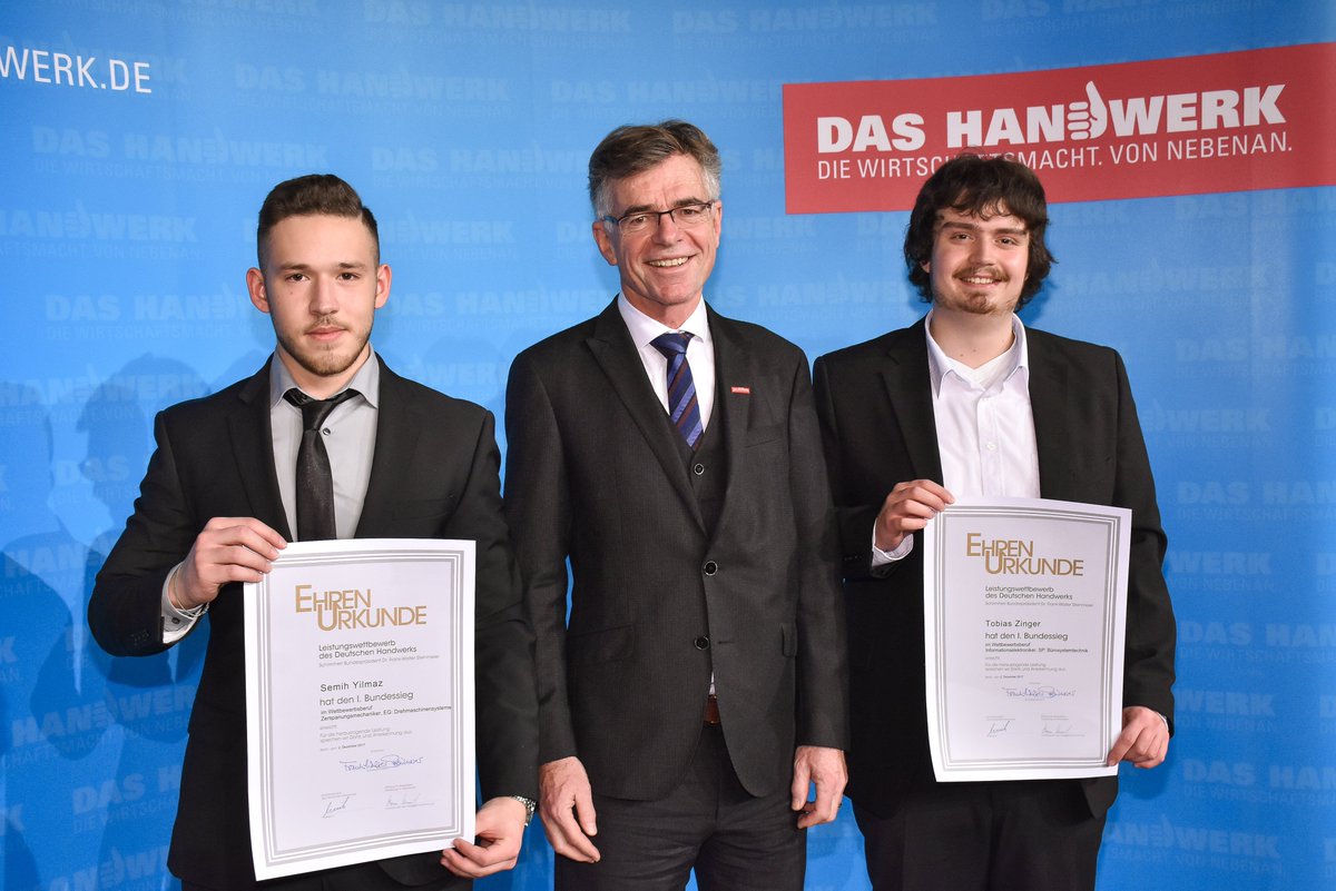 hwk_stuttgart's tweet photo. Herzlichen Glückwunsch! Beim Leistungswettbewerb des deutschen Handwerks (PLW) in #Berlin siegten vier Handwerker aus der Region #Stuttgart. Hier der Überblick:

https://t.co/xO4tNJEPGb @stuttgarttweets https://t.co/jQhxr2ADMO