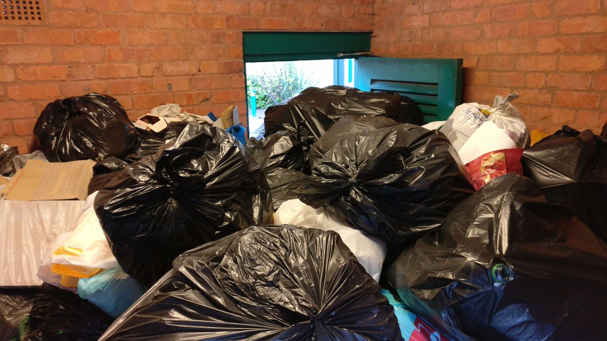 ginnermark's tweet photo. @BhamCityCouncil In what way is this acceptable - no domestic collection for four weeks or so - with repeated calls requiring action result in nothing? Please sort it urgently. It is a disgusting state of affairs that predates the bin strike (and that certainly didn't help.) https://t.co/lczmLYaact