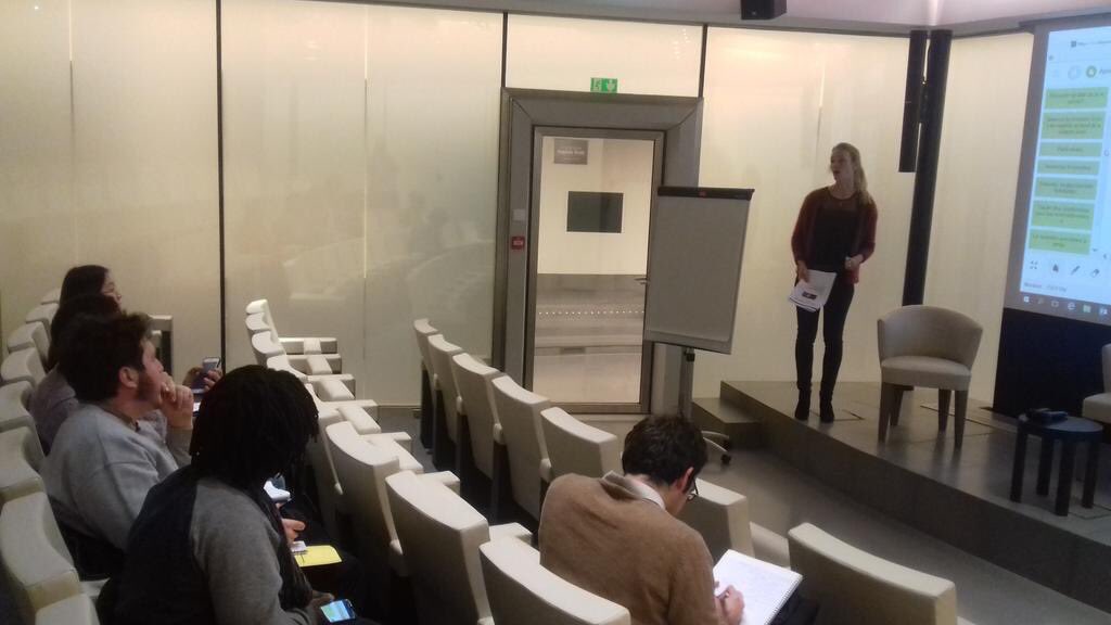 i_engagement's tweet photo. Des lauréats de l’Institut de l’Engagement participent aujourd’hui à une journée centrée autour de la recherche d’emploi, animée par @Bouygues_C 👌🏼
L’occasion d’obtenir des conseils sur l’entretien d’embauche, sur la manière de présenter son parcours..
#LiveIDE2017
#Engagement https://t.co/34zEL484sd