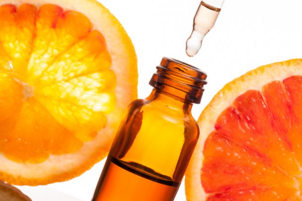 ribeclinic's tweet photo. En invierno, dale a tu cuerpo y piel una dosis de vitamina C ❄️
Fortalece tu sistema inmunológico, contiene potentes antioxidantes,anti radicales libres, efectos antiinflamatorios y un papel importante en la formación de colágeno. https://t.co/MpyR5JOCmD