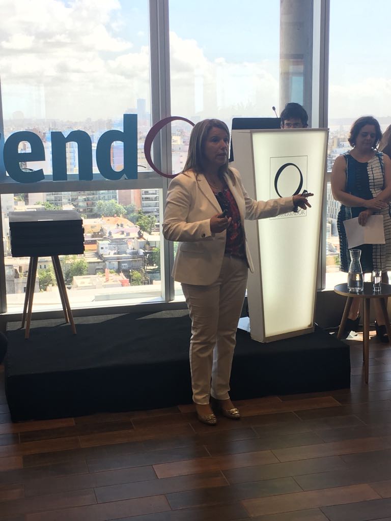 Nuestra socia Graciela Foggia exponiendo en los VII Premios "Emprendo" 10 Emprendimientos 10 Historias del Observador esta mañana!