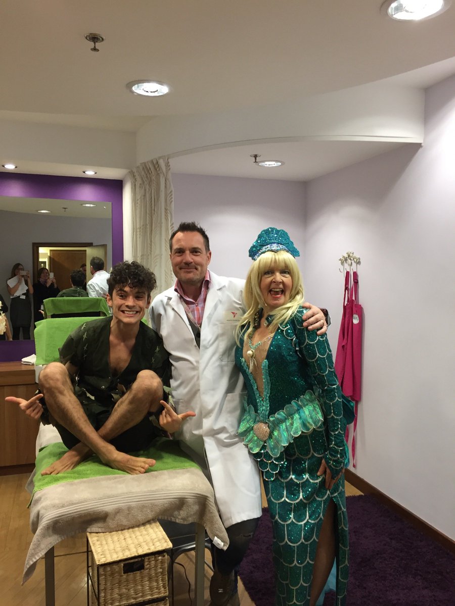 PaceComms's tweet image. We popped to @discoverRB, makers of Veet, for Peter Pan to get his legs shaved to raise money for the homeless charity @sashinyork - you can donate here!  justgiving.com/fundraising/jo…