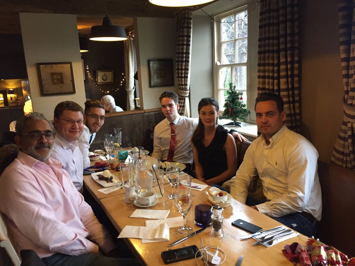 ChannelTools's tweet photo. The team enjoying a #Christmas #Lunch for all their hard work this year! 🎅🏽🎄 Next job... decorate the office!! #ChannelMobile #XmasFever https://t.co/YLaY4kJCIC