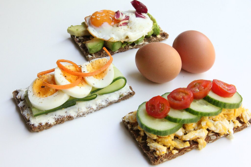 transform_code's tweet image. WAAR OF NIET WAAR

“Eten in de late avond zorgt voor extra vetopslag”

&amp;gt;&amp;gt; NIET WAAR &amp;lt;&amp;lt;

Ben je benieuwd naar het wetenschappelijk onderbouwde antwoord? Check: facebook.com/thetransformco…

#thetransformcode #wetenschap #fitfacts