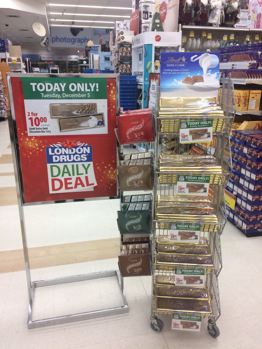 LD_NorthVan's tweet photo. Today only! daily deal @londondrugs #lindt gold bars https://t.co/bw5UXB76sw