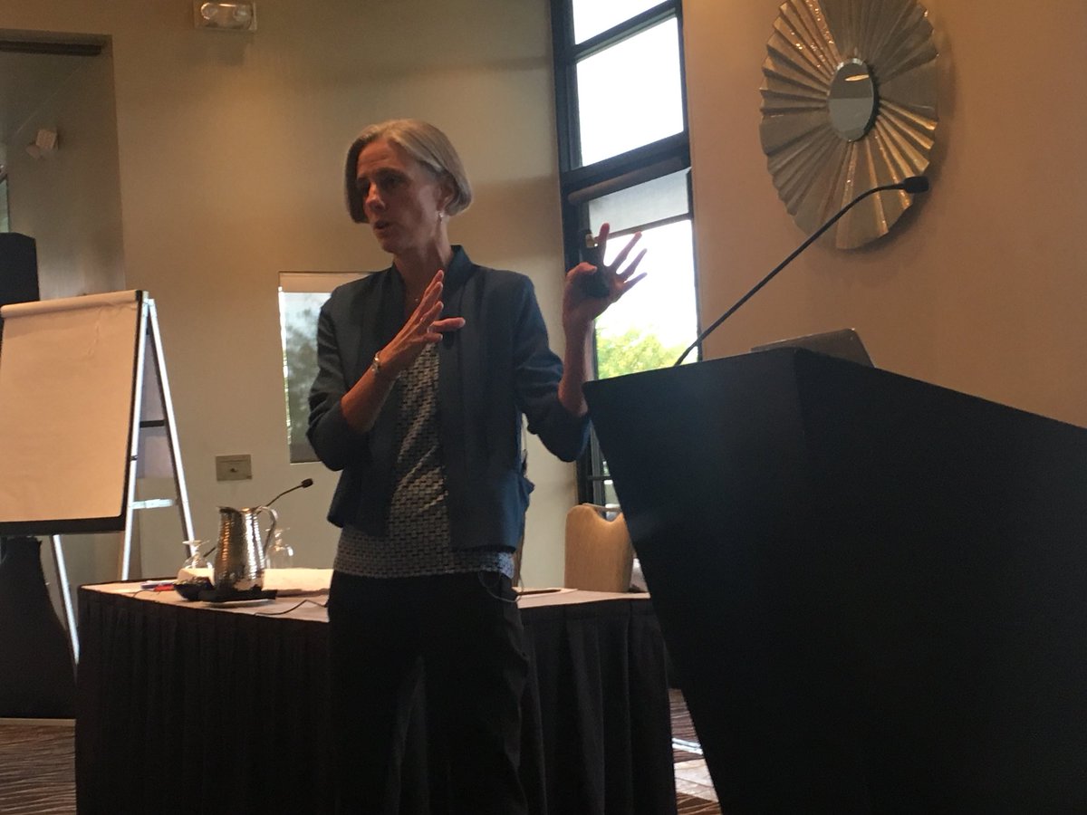 Kicking off the last day with an outstanding opening talk from Eileen Reynolds discussing equity in leadership #aclgim17