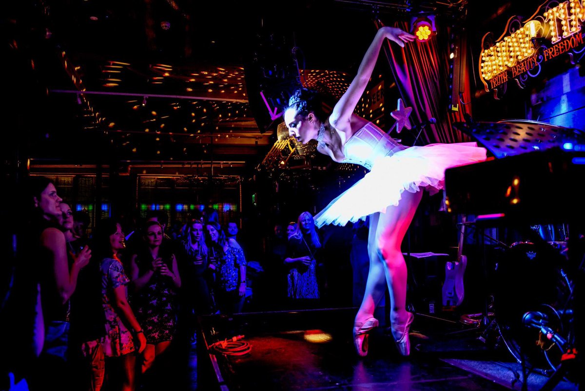 CARMINAENTS's tweet photo. • BALLET BABES • Our LED ballerinas smashed their performance at @AlbertsSchloss on Saturday! Get in touch about booking this perfect Christmas act for your event ✨❄️ https://t.co/PHBiH8tL7V