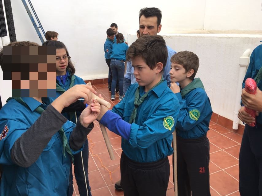 Sábado 02/12/2017:
Primera construcción de Rangers! Enhorabuena por el trabajo!
#gsiluvatar #entodoamaryservir #scouts