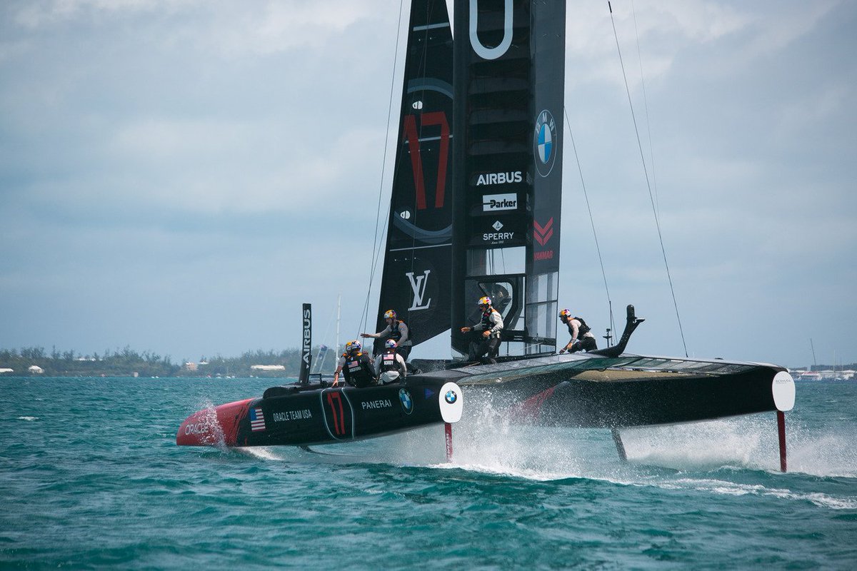 seadek's tweet photo. 2017 has been a great year for all of us at SeaDek! Back in June, #OracleTeamUSA competed in #AmericasCup and #SeaDek was honored to take part in the chase. #genuineseadek #seadek #seadeked #throwbackthursday #tbt #oracle #oracleteamusa #otusa #technicalsupplier https://t.co/e2HIEtpyZu