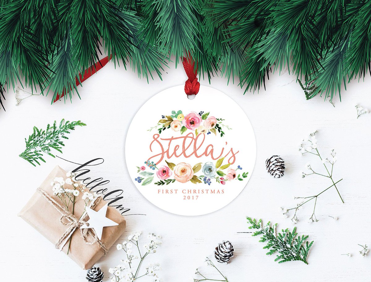 hellodearam's tweet image. Custom ornaments never gets out of favour.

etsy.com/shop/HelloAm
Personalized Newborn Baby Girl Gifts, Personalized Newborn Girl Gift, Baby's First Christmas Ornament, Personalized Baby's First Christmas  #housewares #homedecor #christmas #living