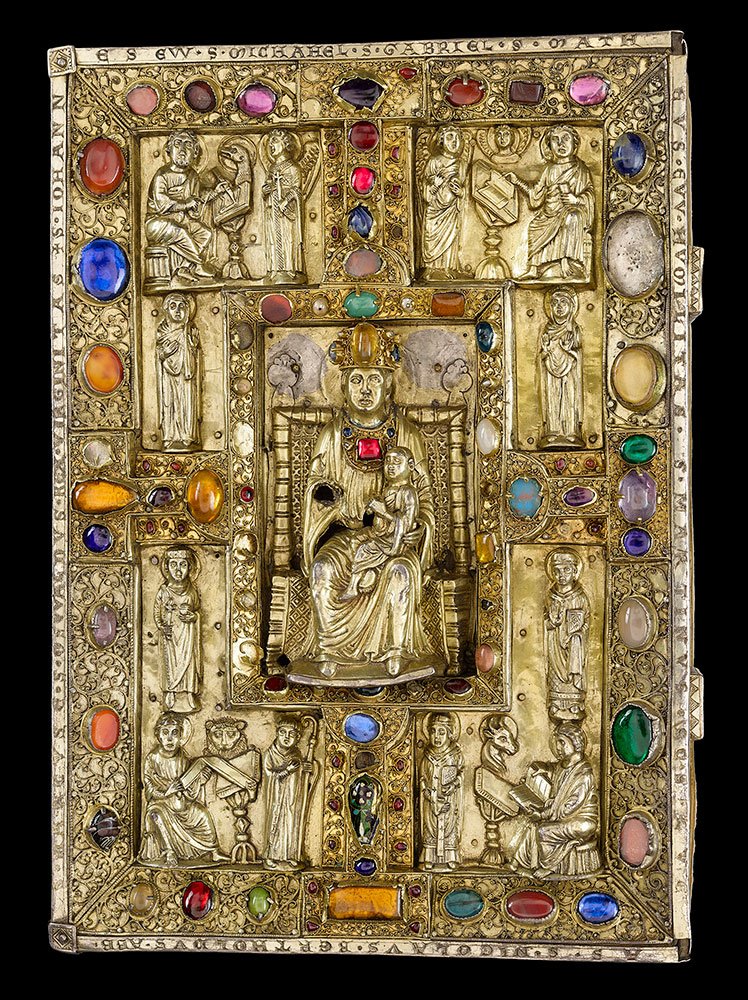 finebooks's tweet photo. Our new issue features an article about @MorganLibrary's "Magnificent Gems: Medieval Treasure Bindings" written by curator William M. Voelkle https://t.co/oJ8P4ZgaY9 https://t.co/QZ34OmiAcM
