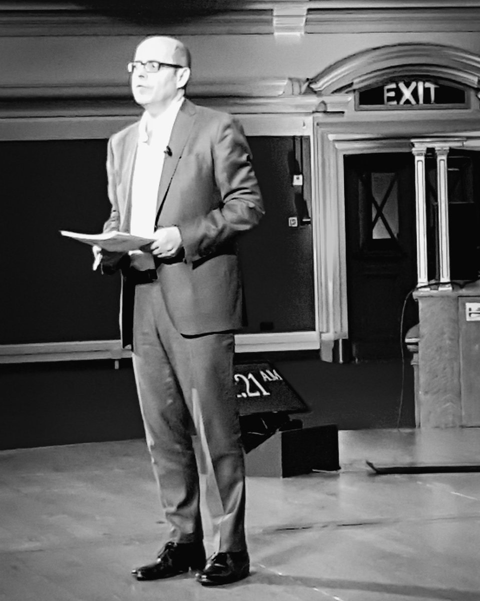 MunchlyM's tweet photo. @bbcnickrobinson sharing his own experience @ #BAC17 &amp; encouraging us medics to listen &amp; be more patient focused when it comes to improving cancer care
#inspirational
#wisewords https://t.co/v4SqqJruFM
