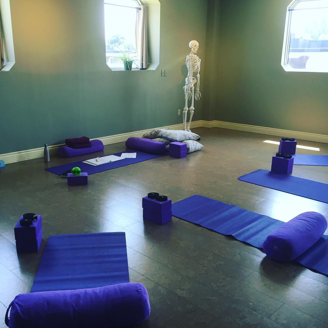 yourgurusonline's tweet photo. "You can, you should, and if you are brave enough to start, you will." ~ Stephen King
Earlybird deadline to register for #michellemazuryogatherapy #300hour #yoga &amp; #ayurveda #teachertraining is 12/11
Learn more or sign up at https://t.co/oiOgGhAiBN https://t.co/5jV4uXHRGZ