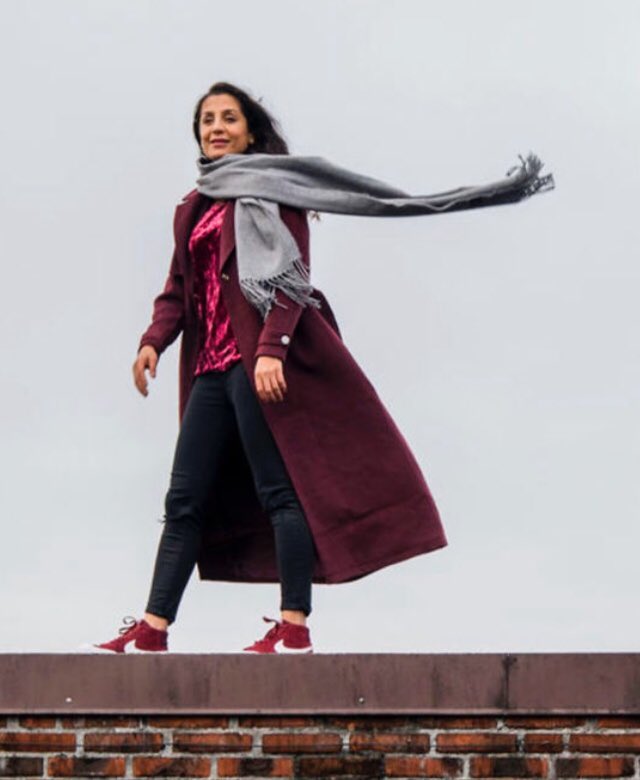 Danes vote #Afghan born football #superstar and medical student @Nadia_Nadim Dane-of-the-years. Congrats! Making #Afghanistan and #Denmark Proud. VENE VEDI VICI #AfghansCan #ManchesterUnited