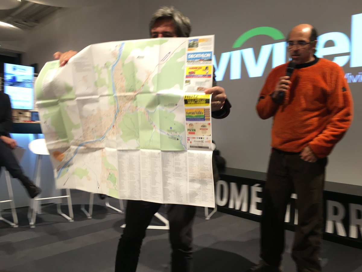 Gometmedia's tweet photo. [Direct] La conf #hackthenews @OSM_FR évolution d'un collectif qui valorise le #data avec d'une carte de #digneslesbains réalisée avec le collectif @Gometmedia @laboate @OpenPACA @2h60 @LaCoque_Numeriq @regionpaca https://t.co/rzzb23U8AT