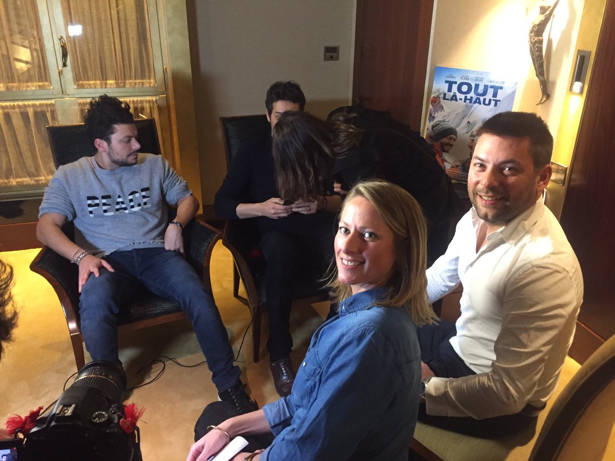 MarleDey's tweet photo. Interview "Tout La haut" en famille, avec Kev Adams et Vincent Elbaz 🎬☃️⛷🏂😍 Merci @ugcillimité @mariemasakosan https://t.co/sluXEpHUix