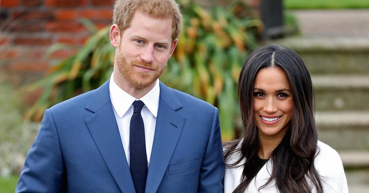 Meghan Markle's former side hustle could come in handy for her impending nuptials! The soon-to-be princess used to be a calligrapher! ow.ly/cLvv30h20lF