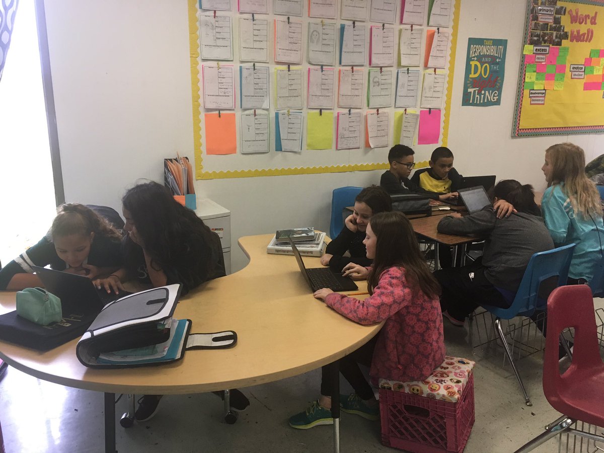 tsaulters1's tweet photo. We are learning how to code together! @ruthcherryint  #hourofcode #RCISDJOY #cherrybrave https://t.co/SpNUkQDXaJ