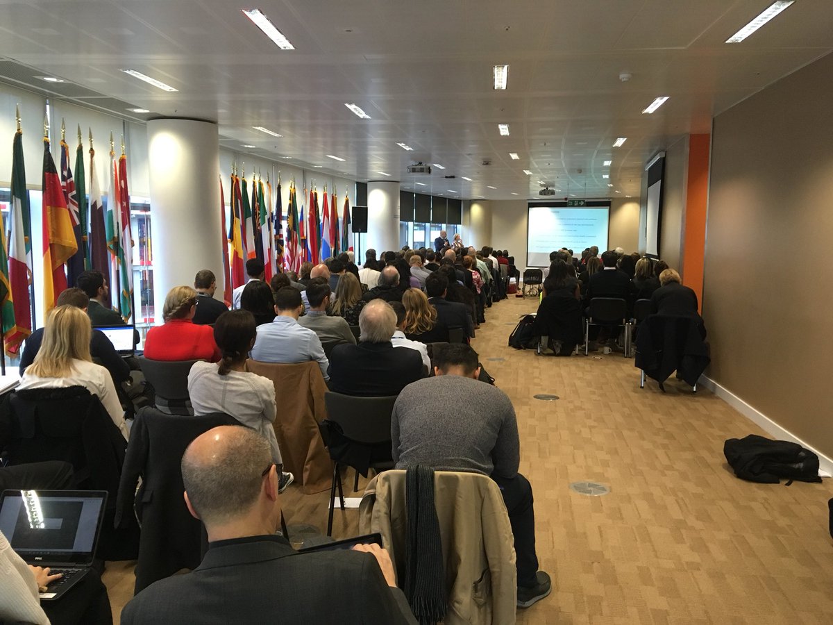 JulianFrot's tweet photo. @RoyalFreeNHS @CernerUK project kick off #Modelexperience impressive turnout. https://t.co/KXNEQgme5g