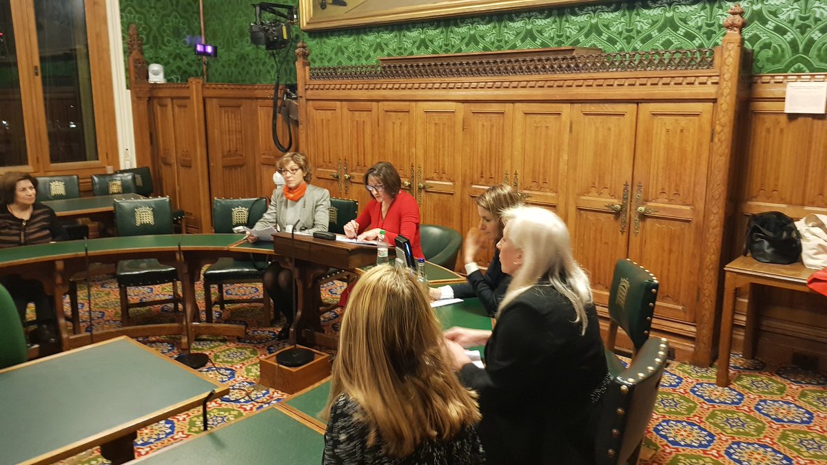 CYoungWomen's tweet photo. We're at the #cwoforum to hear about the inspirational journeys of @pow_rebecca @LucyFrazerUK @JIles4SurreyCC @redditchrachel https://t.co/ZBBhSUXUml