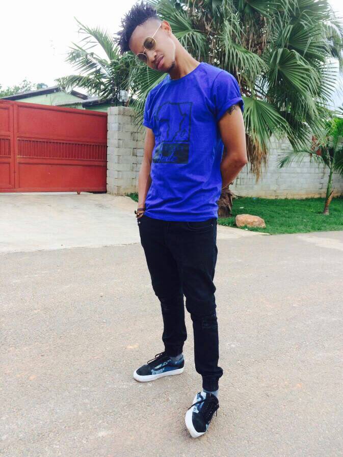 Nukidmulo's tweet photo. @IkkoAceOfficial rocking a PickJesus T-shirt by NKDgraphics™ #PickJesus #ZambianDude #AfricanDude #NKDgraphics https://t.co/G4mCHysBwf