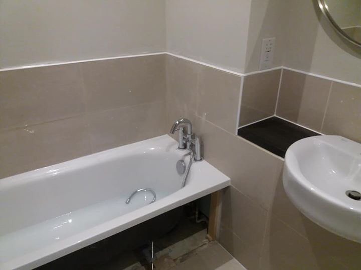 ClassImproveme1's tweet photo. Another #HappyCustomer. #retiling #bathroom before and after. #HomeSweetHome #homerenovations #homeimprovement https://t.co/MVTEoLqBqu