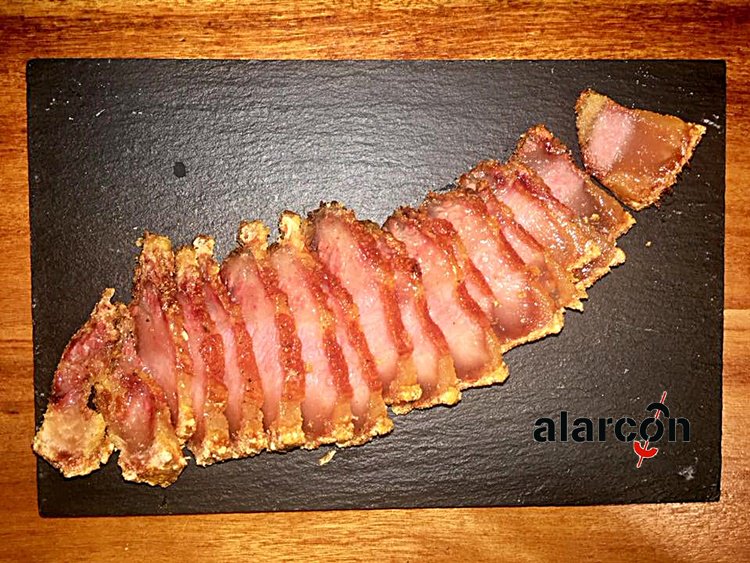 Alarcon_Bares's tweet photo. Te están esperando para dar el pistoletazo de salida al #PuenteDeDiciembre...
#FelizMartes #Valladolid #Torrezning #Torreznos #centro #CalleCampana https://t.co/22KTr60XFa