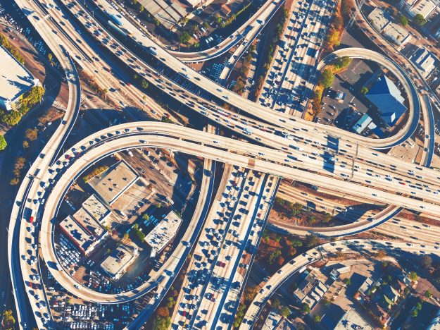 In 2017, traffic analytics firm Inrix rated #LosAngeles as the worst city for #traffic congestion in the U.S. Now the city has partnered with the company to try to reverse the trend. @LADOT @LACITY hubs.ly/H09mNhm0