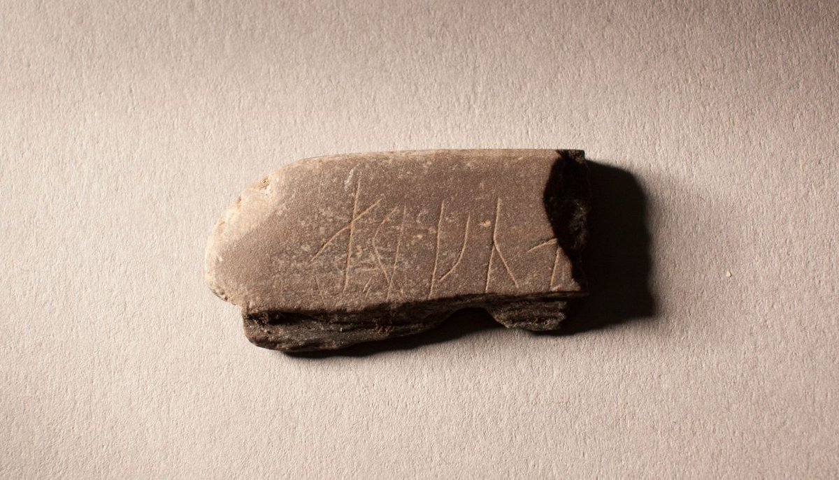 archaeologymag's tweet photo. Viking runes have been found engraved on a whetstone unearthed in Oslo, Norway that was used to sharpen knives some 1,000 years ago.
https://t.co/TJ4btAcWA8 https://t.co/YcVC3eh9qm