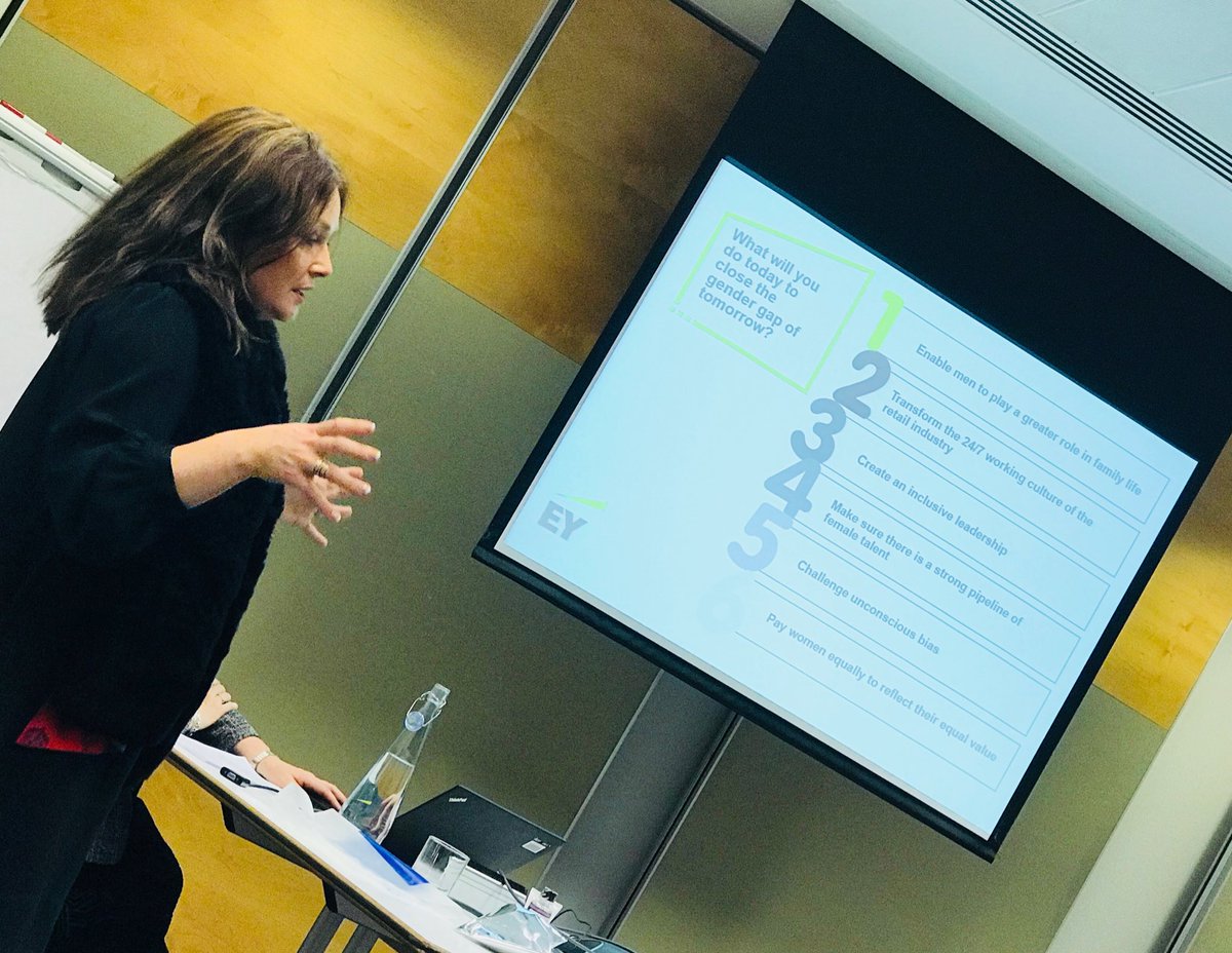 LEAD_uk_net's tweet photo. 6 excellent takeaway messages from @EMPSingleton @EYnews #LEADUK https://t.co/qltSKN7rt7