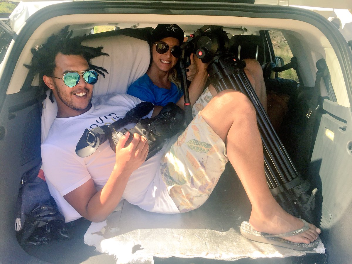 VanHaywood's tweet photo. Tight squeeeeeze??? 🤣 @SABC3Topbilling crew piling into @ryansandes ‘ #everest ‘s boot! Fun on location! @jadehubner @FuryFord4ways 
#bastiaanskloof #riversidepicnic #tv #crewfun #topbilling #fordeverest https://t.co/dYJfIzAnle