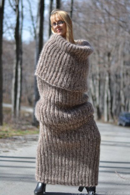NEED - "Eastern European knitwear brand has designed a full-body tube scarf. ” on.mash.to/2AV01zC