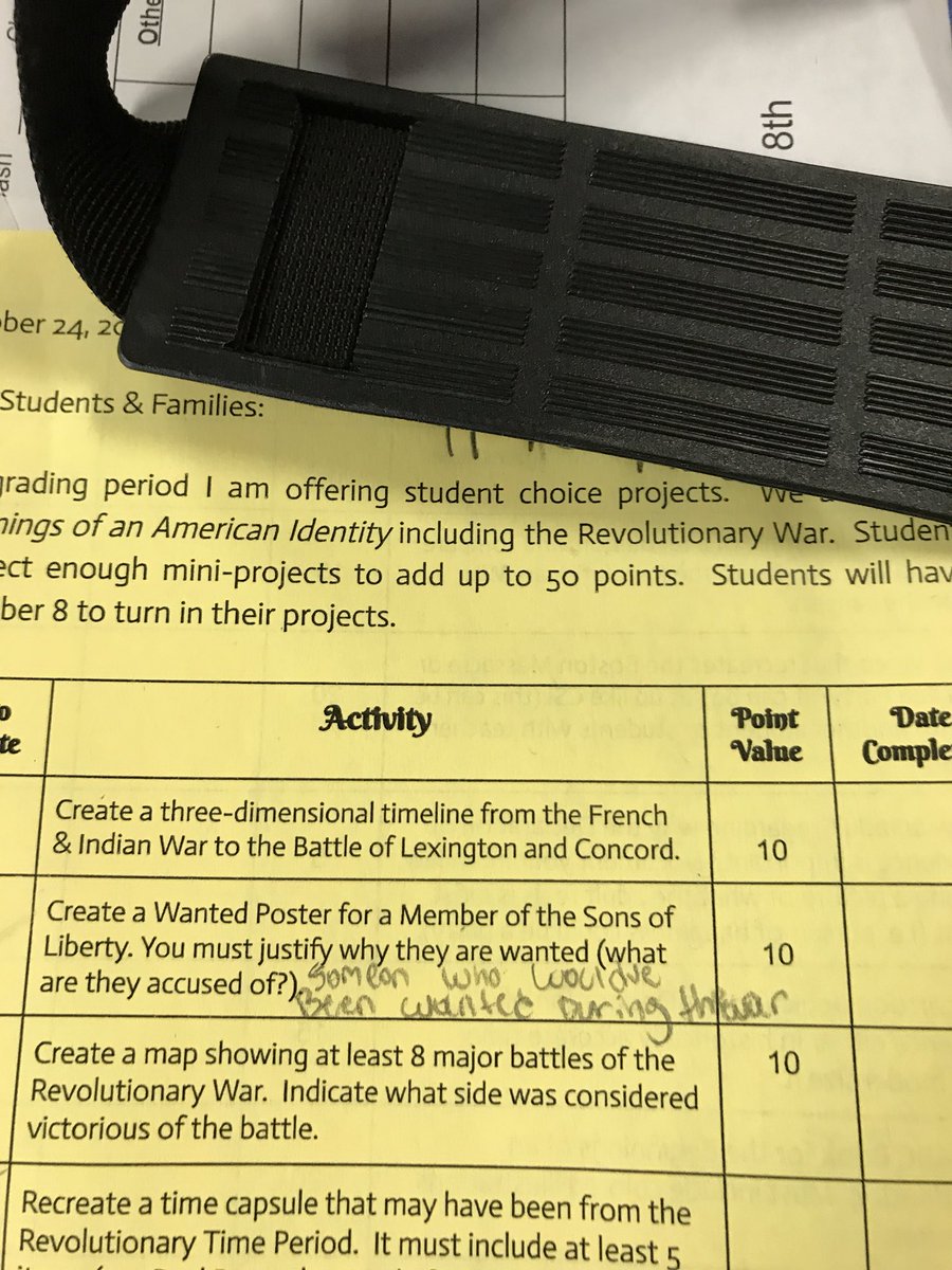 MVMiddle's tweet image. Great things happening at MVMS today. Station work, choice projects, and research for History Day Projects taking place in ELA. #InterdisciplinaryWork #PersonalizedLearning 
#Engagement