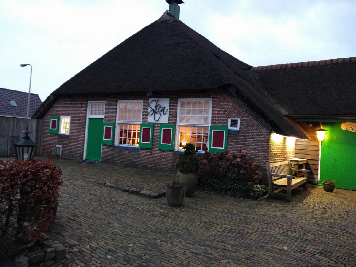 Bert Krale @bertkrale.bsky.social tweet media